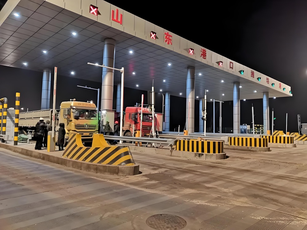 口岸一站式通关系统:智能卡口技术赋能高效监管 口岸一站式通关系统:智能卡口技术赋能高效监管